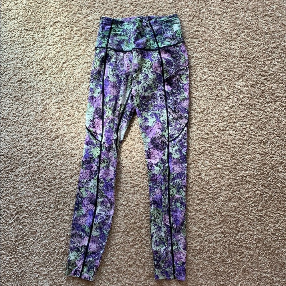 Size 4 Lululemon 7/8 length leggings